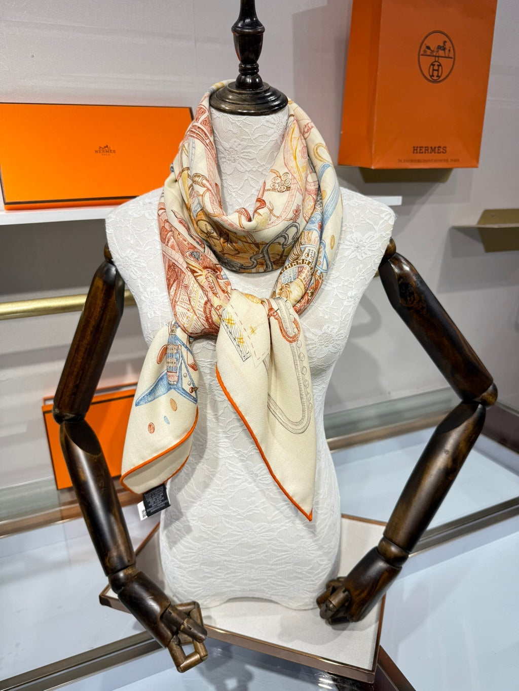 HERMES HERMES 25S SCARF 136 IN SILK CASERE 989709