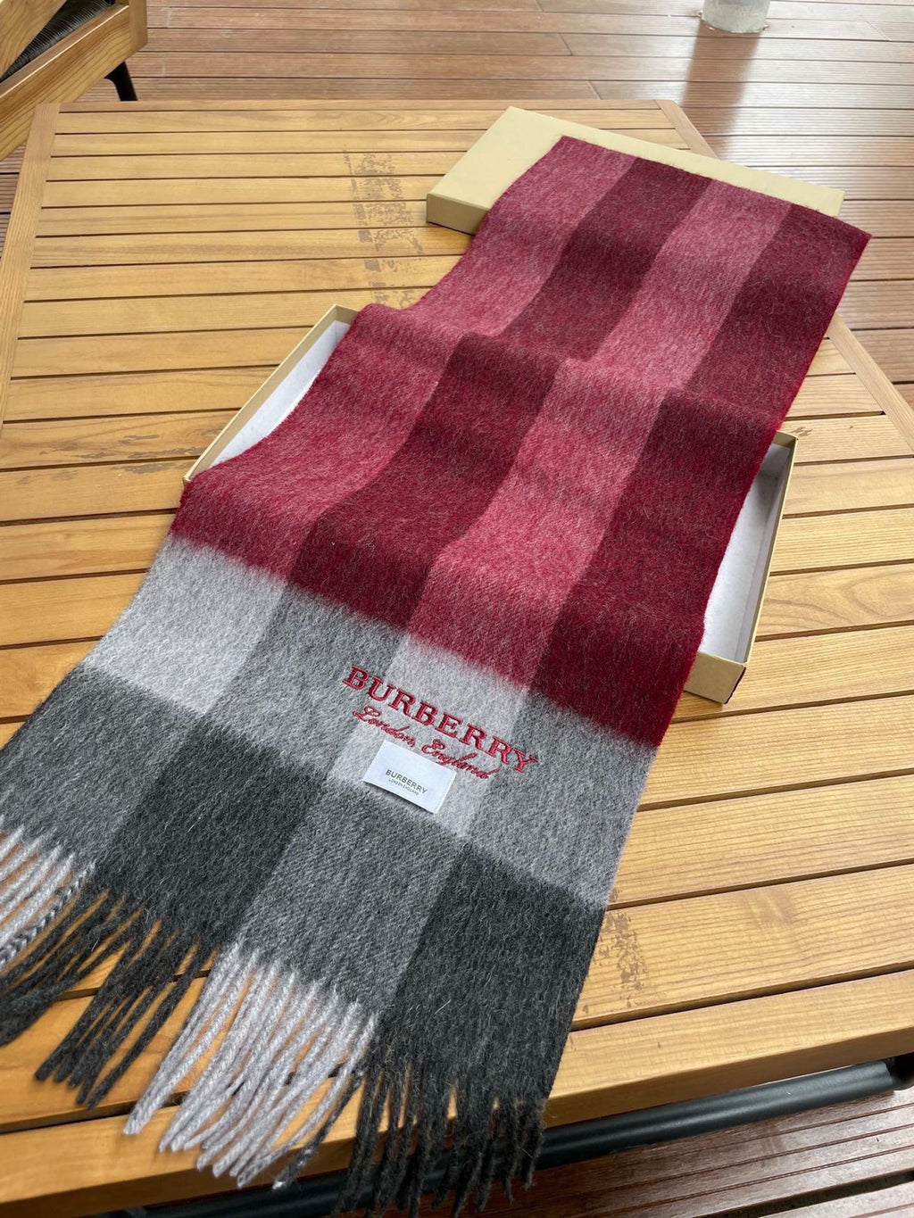 BURBERRY SCARF 180 CM IN CURRANT RED MIX BLACK CASHMERE 394743