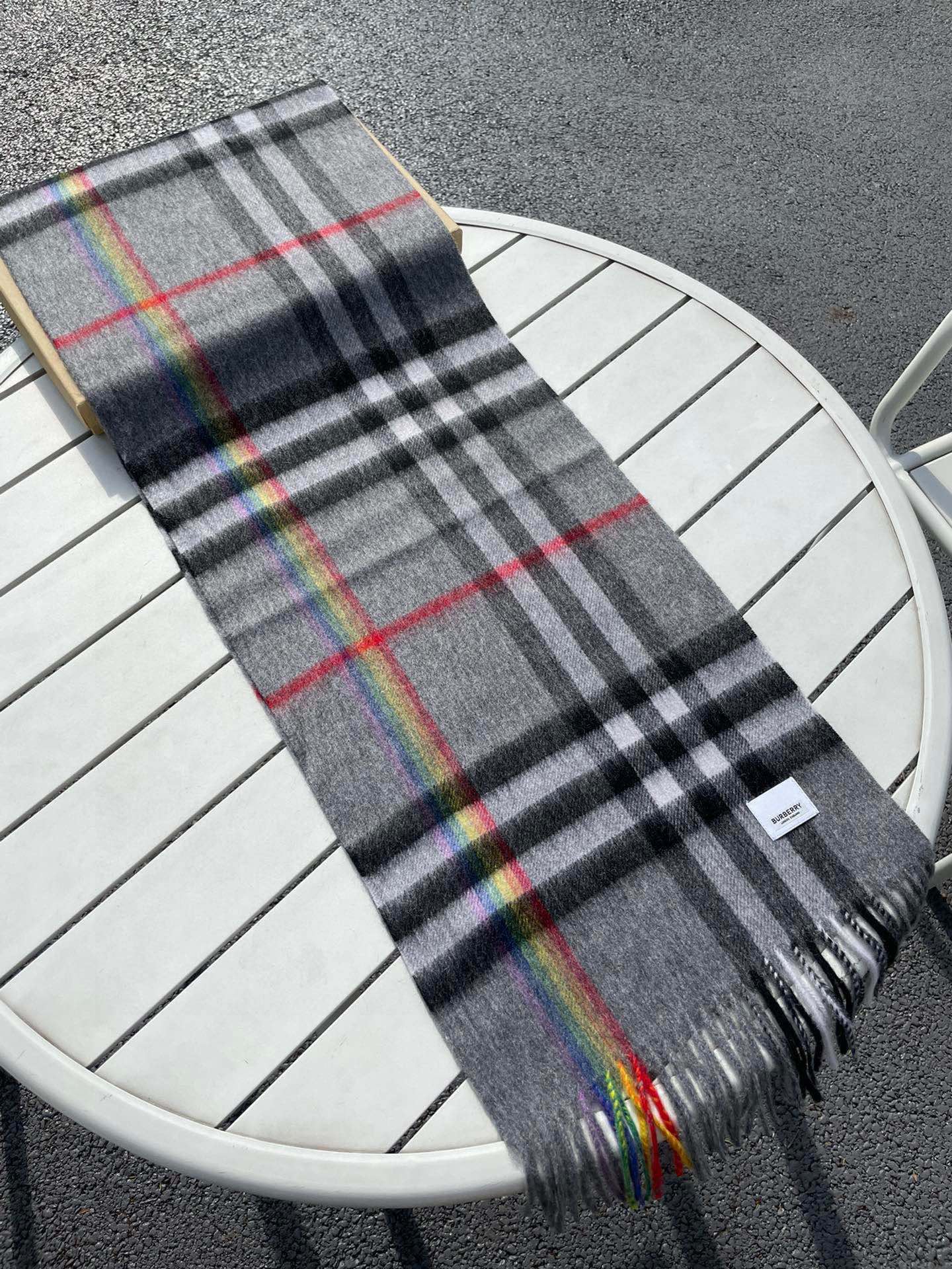 BURBERRY CHECK SCARF 200 CM IN GRAY GRAPHITE MIX BLACK 394752