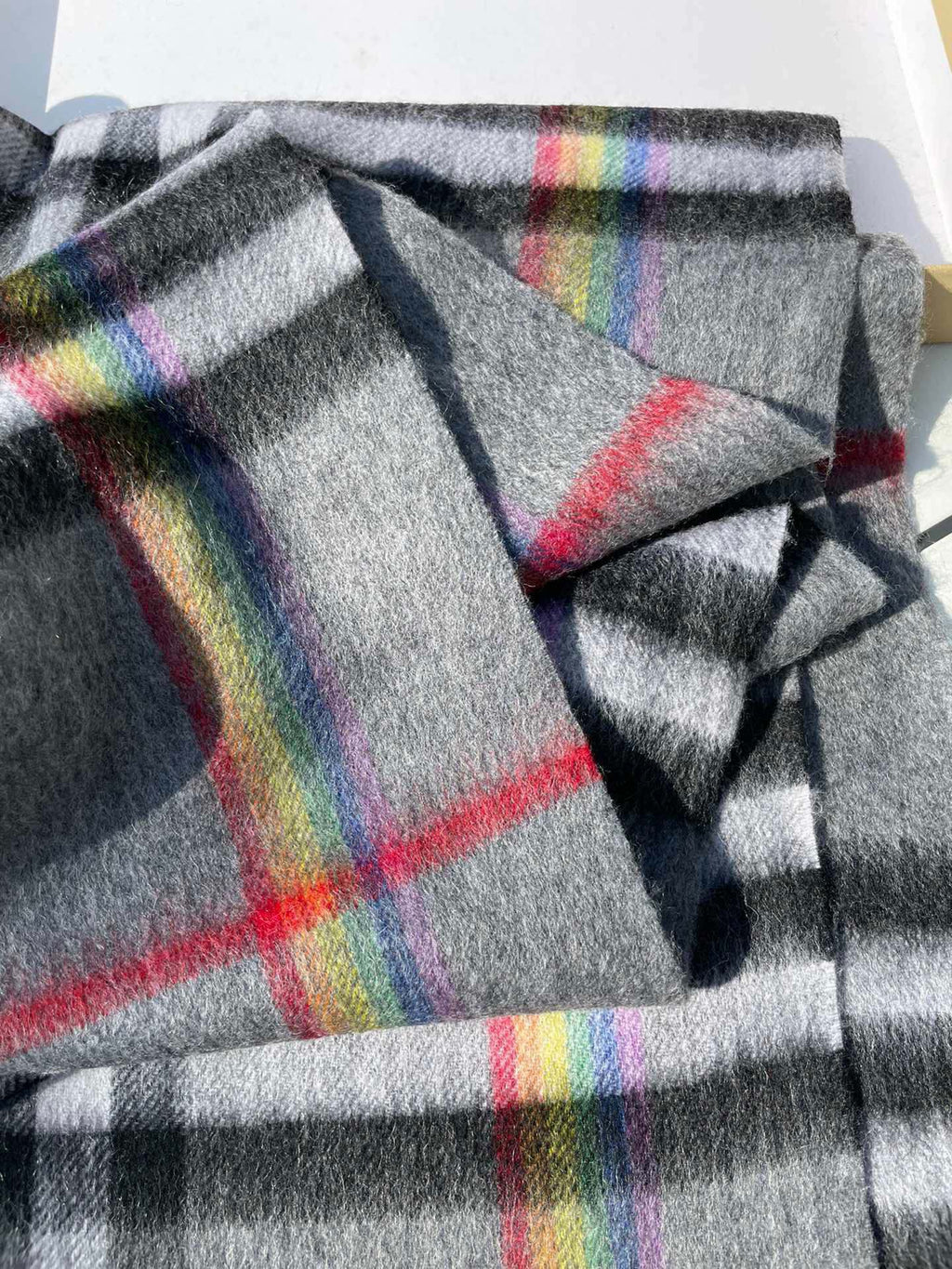 BURBERRY CHECK SCARF 200 CM IN GRAY GRAPHITE MIX BLACK 394752