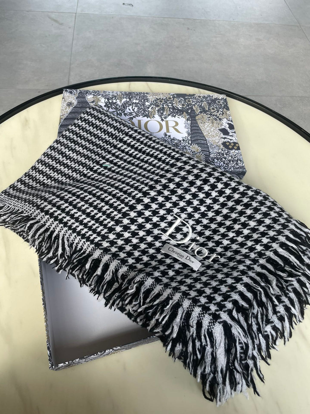 DIOR HOUNDSTOOTH SCARF 200 CM IN BLACK MIX WHITE WOOL 399969