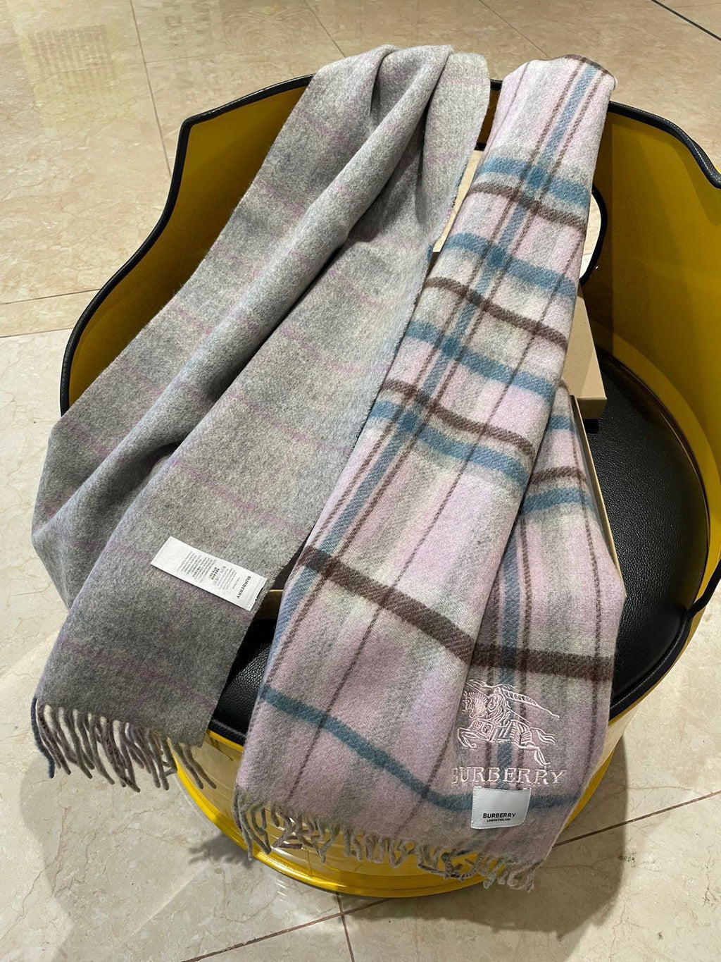 BURBERRY SCARF 200 CM IN COLORFUL CASHMERE 402196