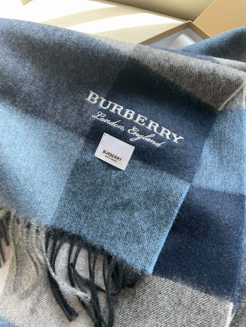 BURBERRY SCARF 180 CM IN BLUE CASHMERE 402220