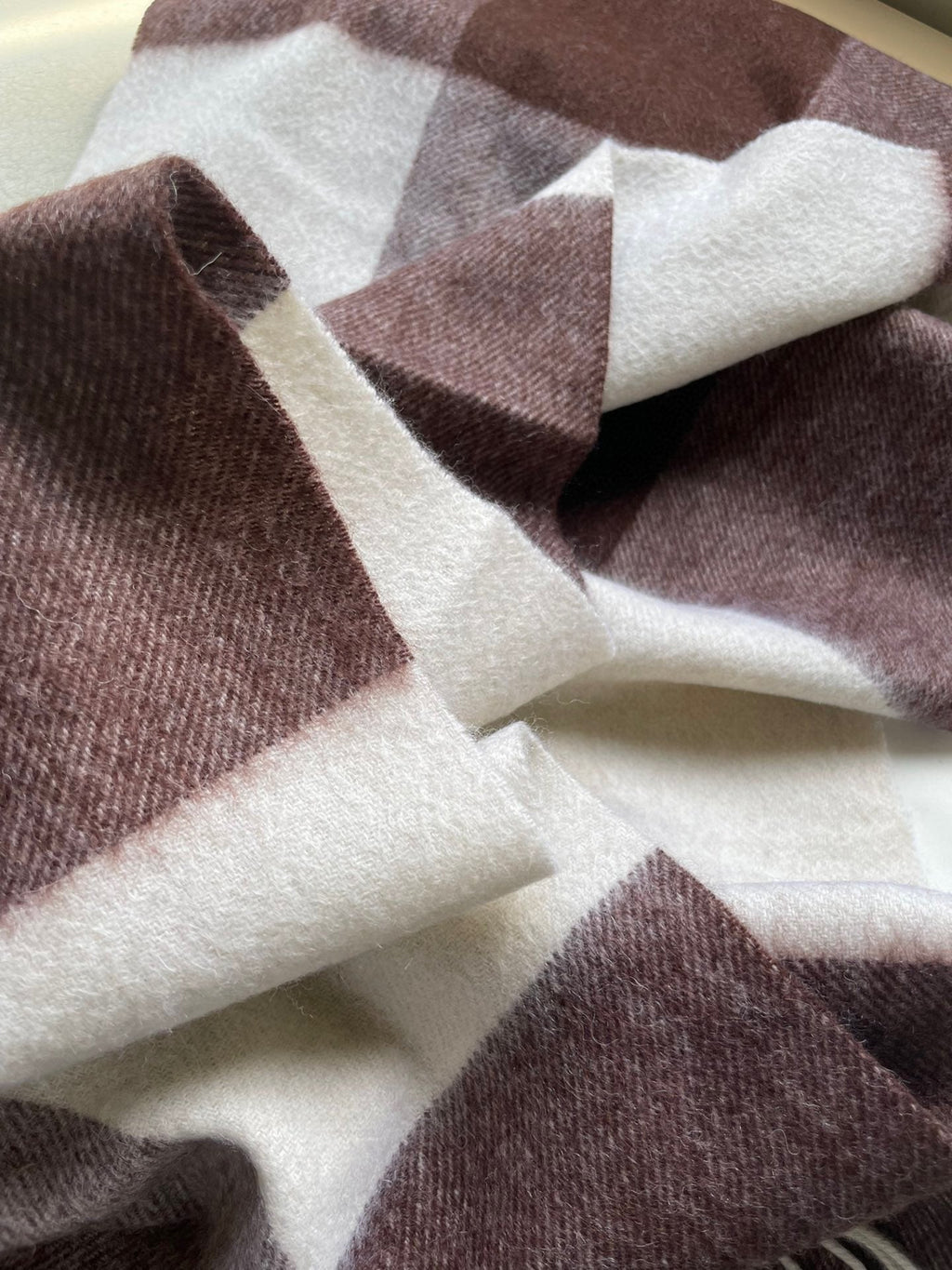 BURBERRY SCARF 180 CM IN CHESTNUT BROWN MIX WHITE CASHMERE 402221
