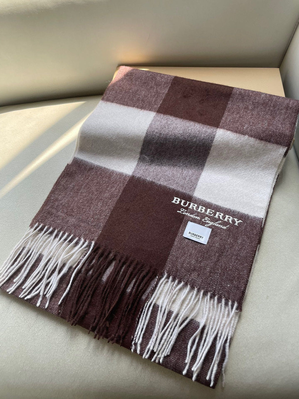 BURBERRY SCARF 180 CM IN CHESTNUT BROWN MIX WHITE CASHMERE 402221