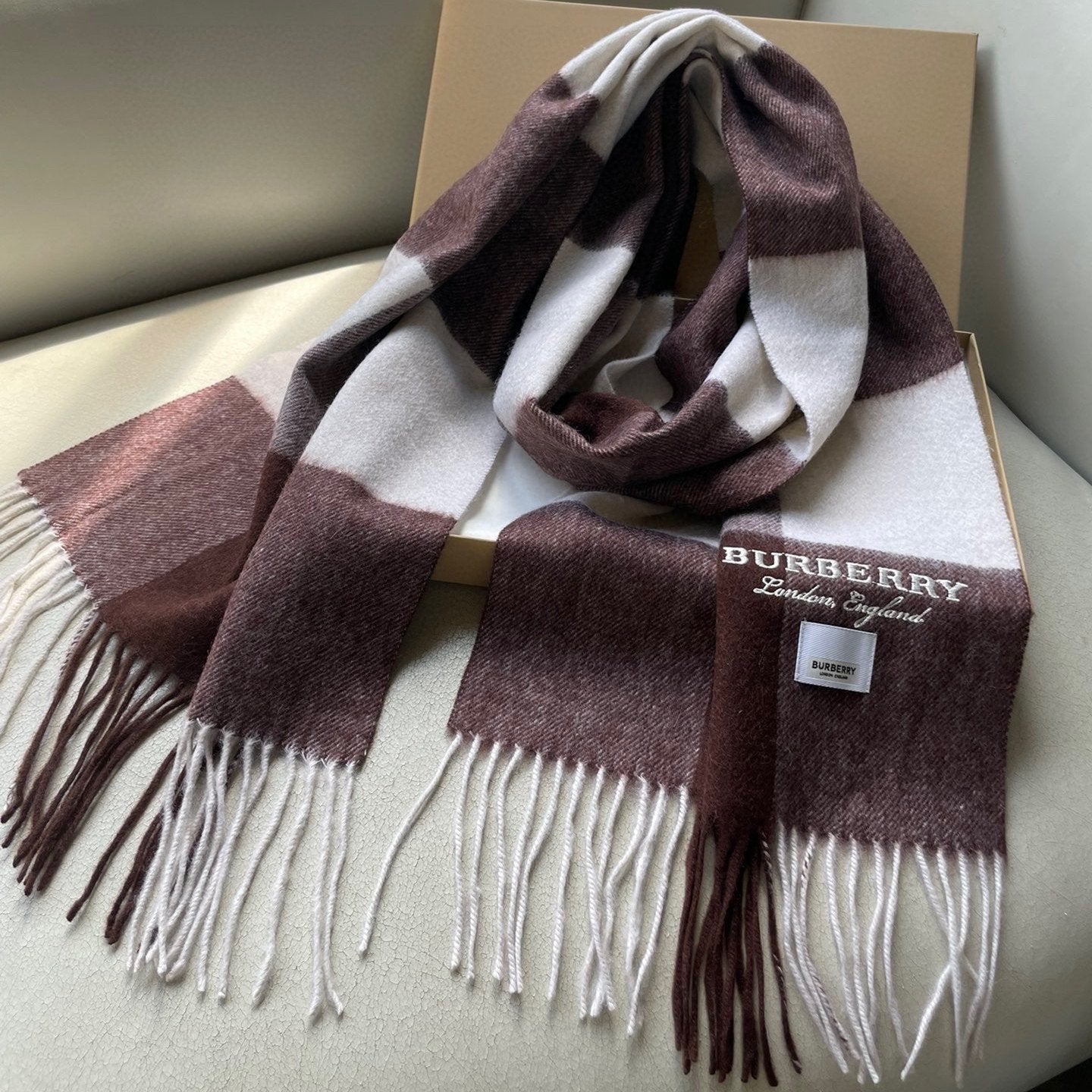BURBERRY SCARF 180 CM IN CHESTNUT BROWN MIX WHITE CASHMERE 402221