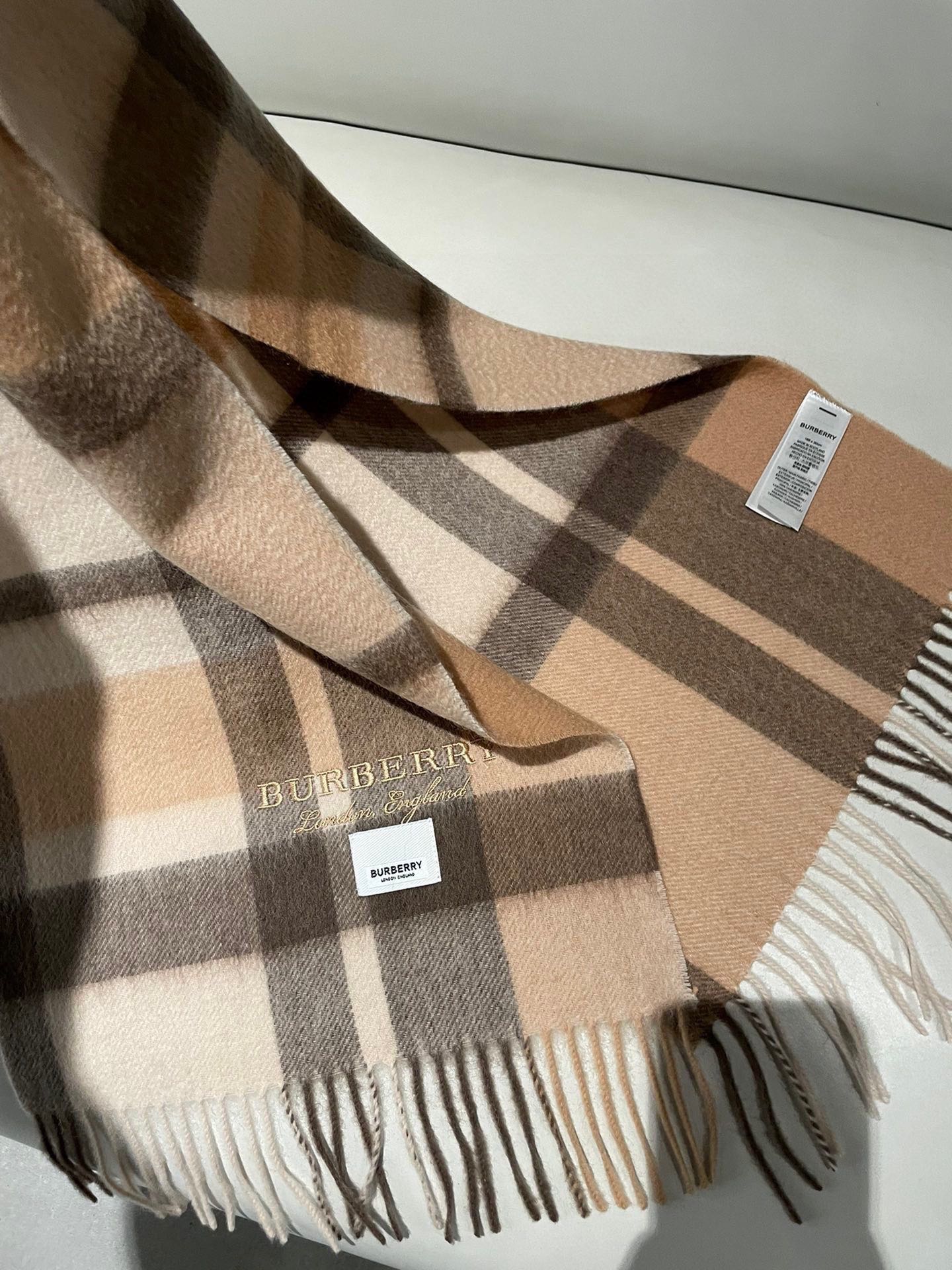 BURBERRY SCARF 180 CM IN CINNAMON BROWN CASHMERE 408784