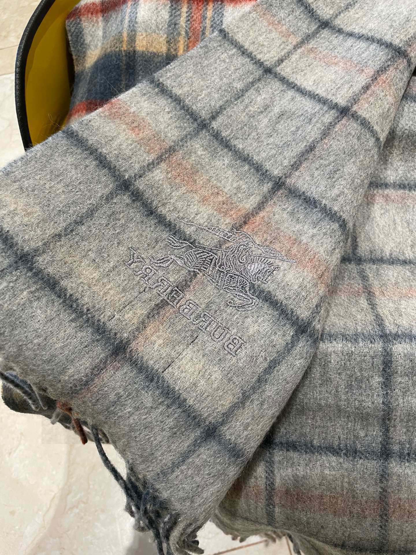BURBERRY BBR SCARF 200 CM IN CASHMERE 481392