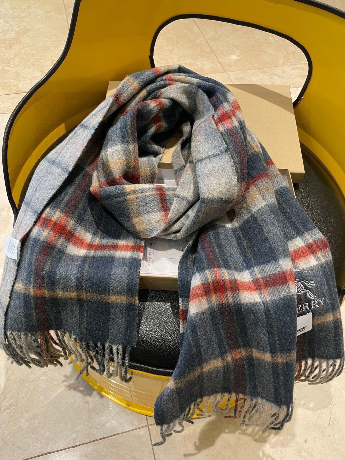 BURBERRY BBR SCARF 200 CM IN CASHMERE 481392