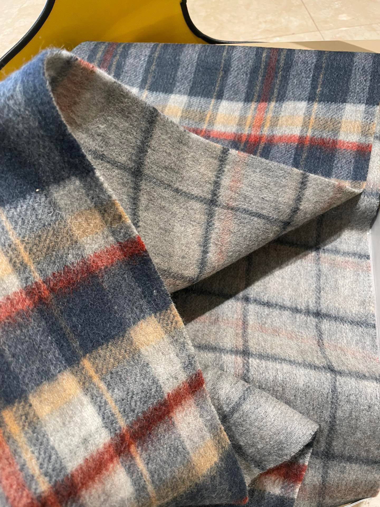BURBERRY BBR SCARF 200 CM IN CASHMERE 481392
