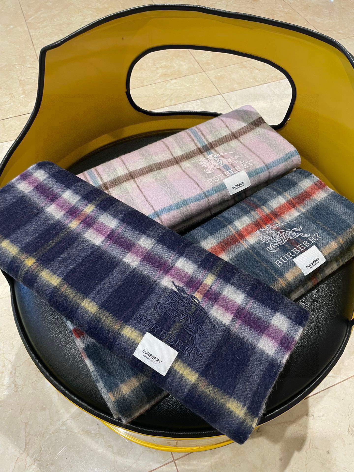 BURBERRY BBR SCARF 200 CM IN CASHMERE 481392