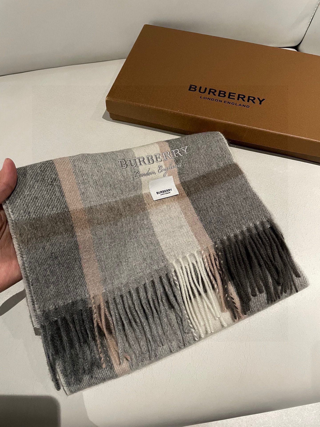 BURBERRY BBR SCARF 180 CM IN CASHMERE 486380