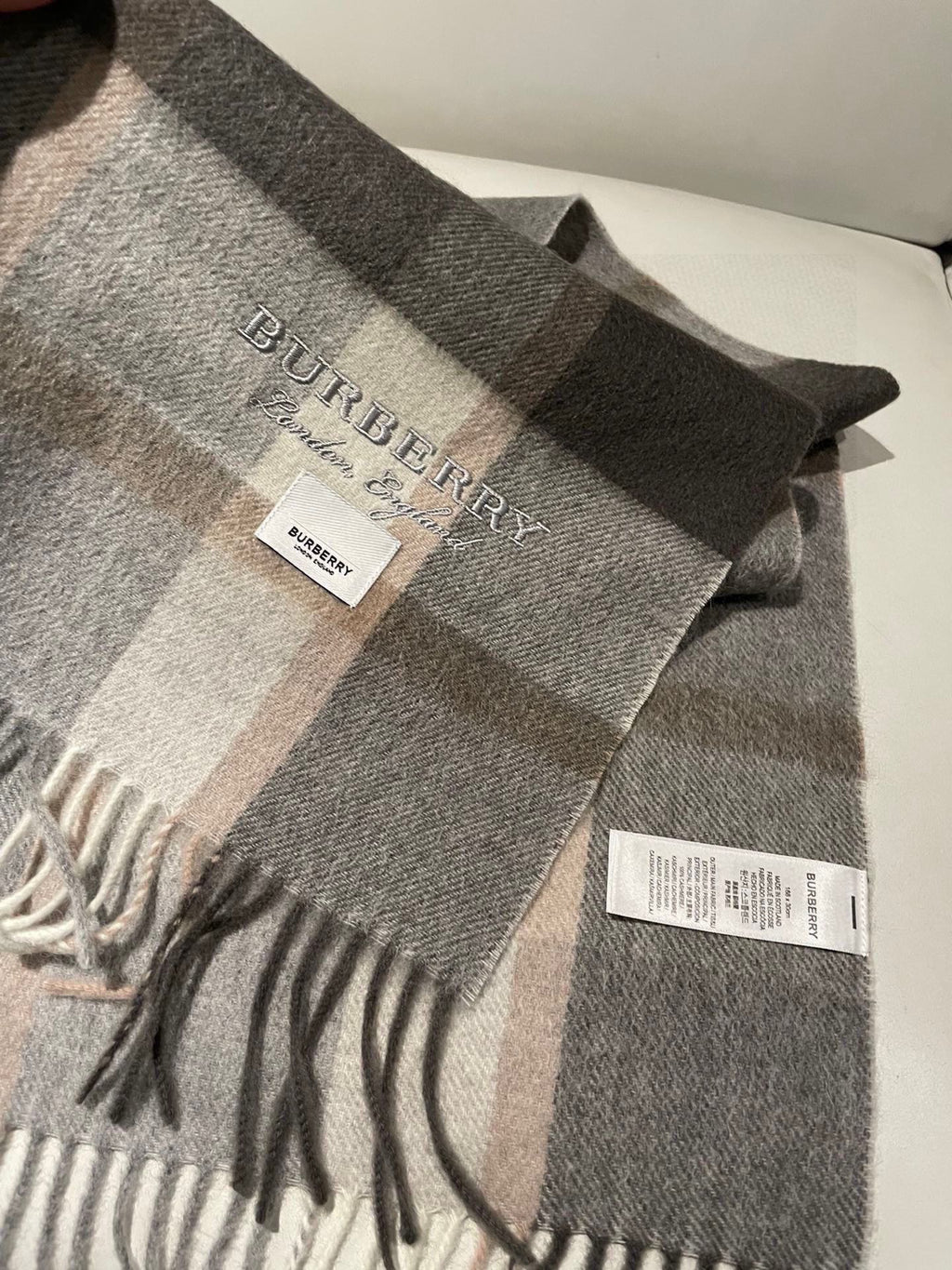 BURBERRY BBR SCARF 180 CM IN CASHMERE 486380