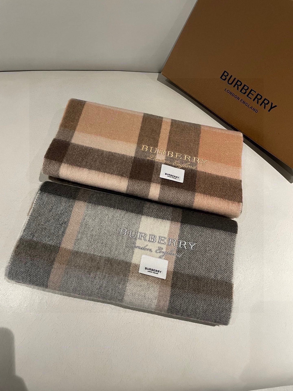 BURBERRY BBR SCARF 180 CM IN CASHMERE 486381