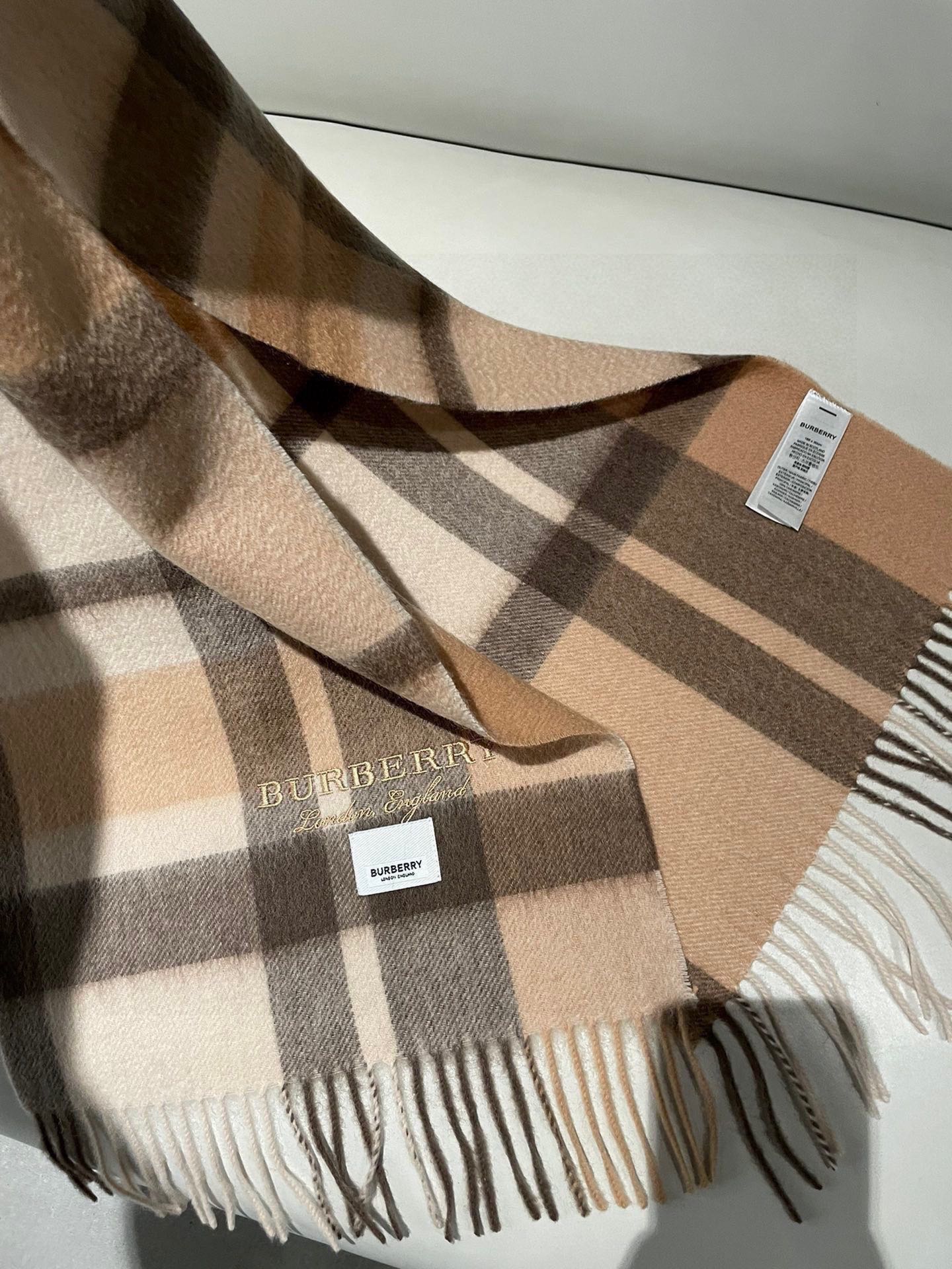 BURBERRY BBR SCARF 180 CM IN CASHMERE 486381