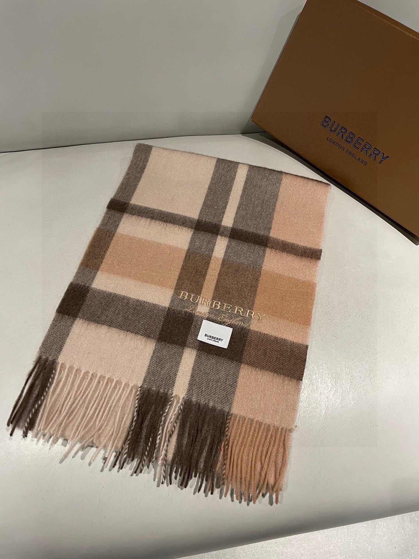 BURBERRY BBR SCARF 180 CM IN CASHMERE 486381