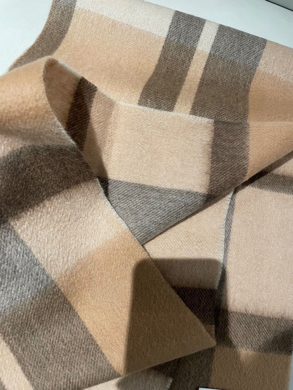 BURBERRY BBR SCARF 180 CM IN CASHMERE 486381