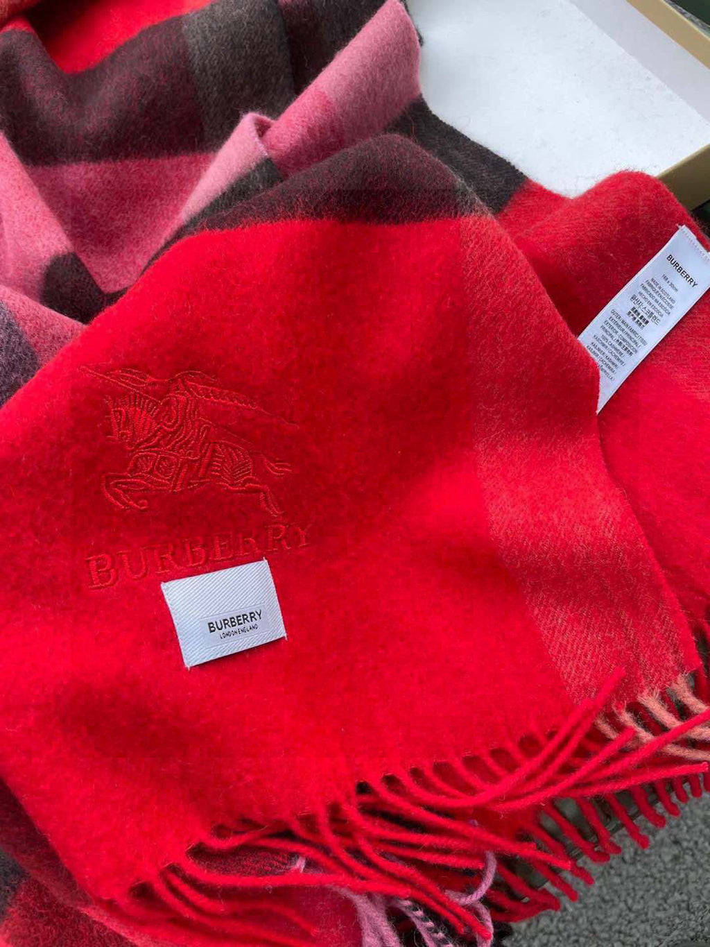 BURBERRY BBR SCARF 200 CM IN CASHMERE 538289