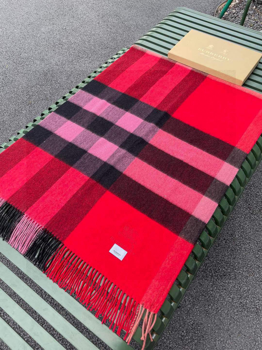 BURBERRY BBR SCARF 200 CM IN CASHMERE 538289