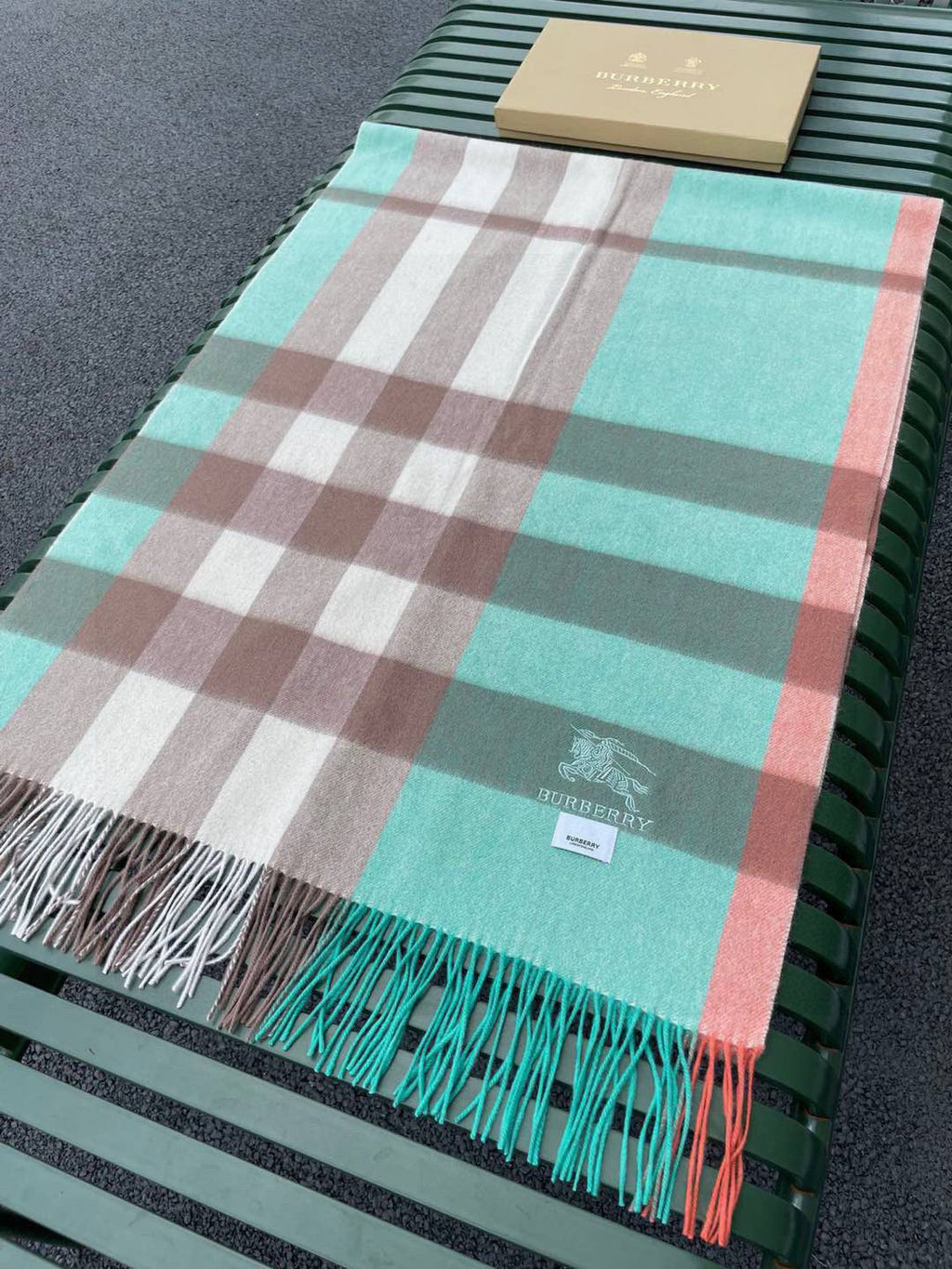 BURBERRY BBR SCARF 200 CM IN CASHMERE 538290