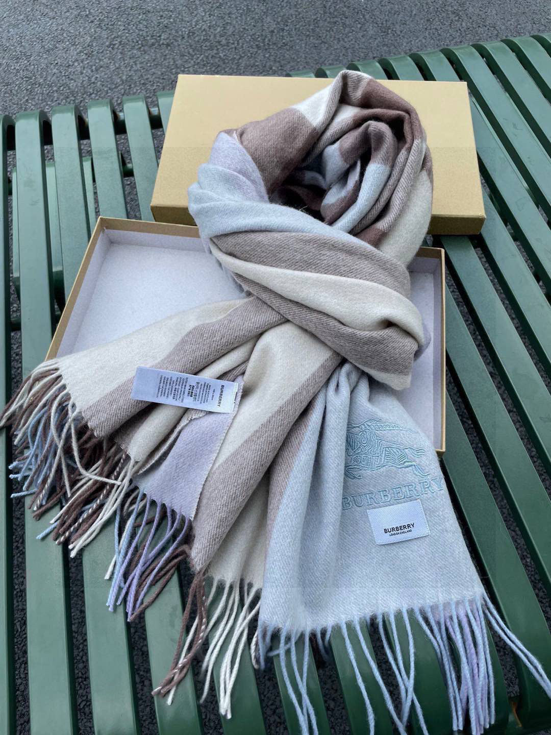 BURBERRY BBR SCARF 200 CM IN CASHMERE 538291