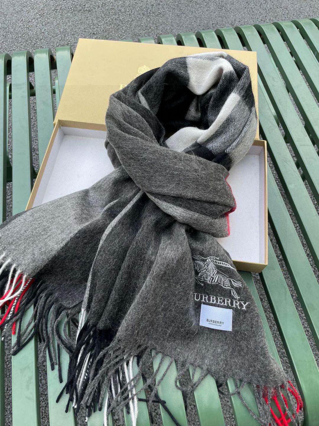 BURBERRY BBR SCARF 200 CM IN CASHMERE 538292
