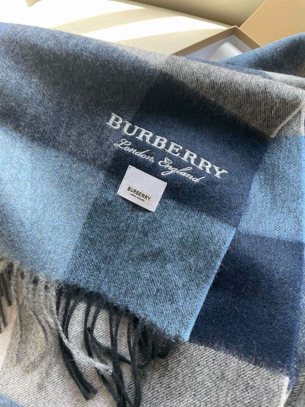 BURBERRY BBR SCARF 180 CM IN CASHMERE 538301