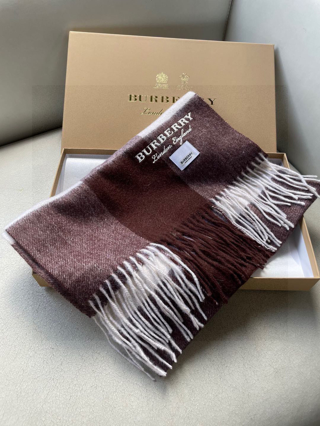 BURBERRY BBR SCARF 180 CM IN CASHMERE 538302