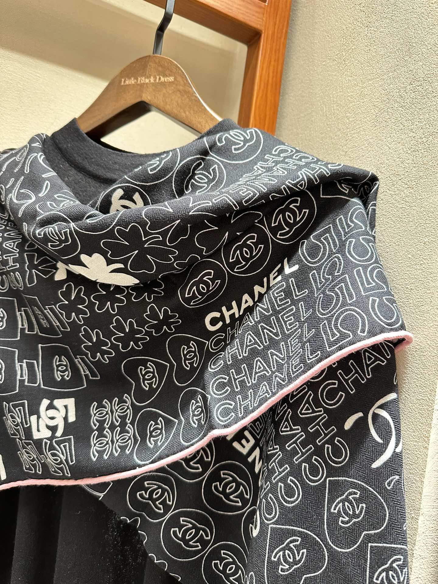 CHANEL SQUARE SCARF 140 CM IN BLACK MONOGRAM SILK 403999